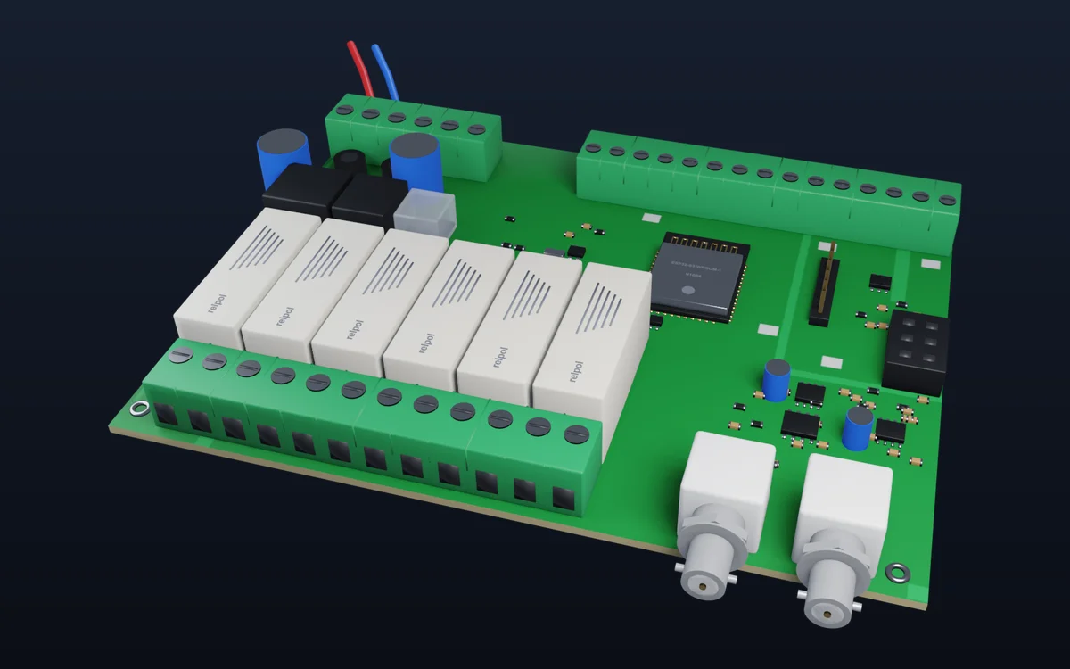 Placa de control diseñada a medida, con relés, bornas y módulo ESP32